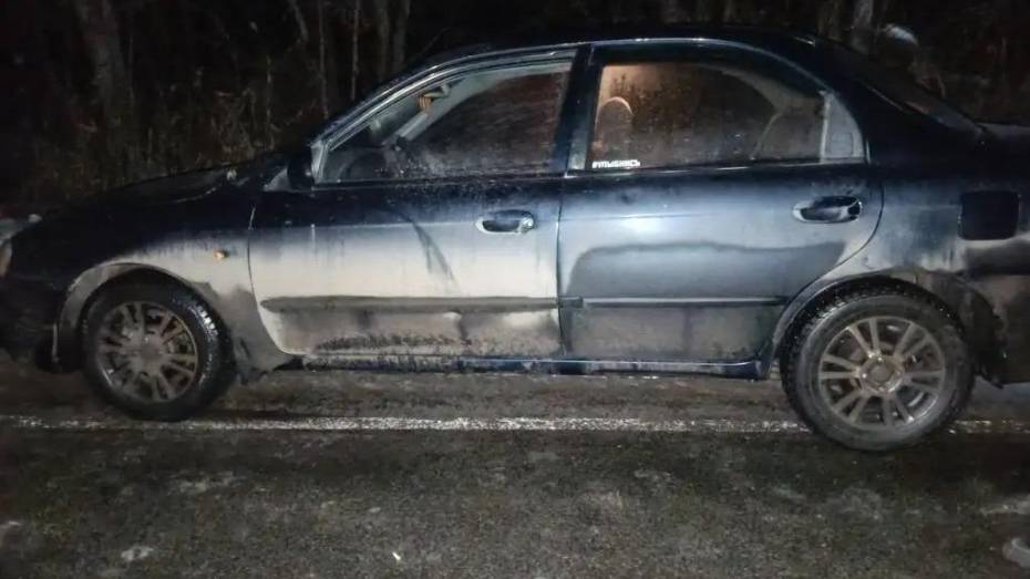 В Воронежской области водитель KIA переехал лежавшего на дороге мужчину