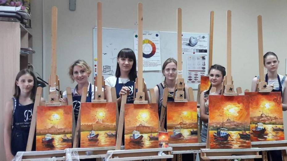 В Россоши откроется выставка работ учеников художницы Ксении Дубининой