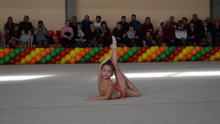 Грибановские гимнастки получили 8 золотых медалей открытого первенства района