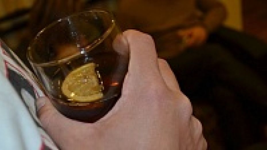 Воронежским кафе, расположенным в жилых домах, могут запретить ночную торговлю алкоголем