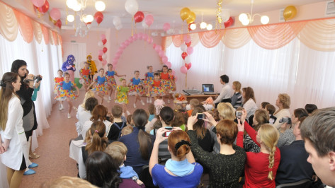 «Никакого пиршества». Как воронежские родители потратятся на выпускной в детсадах