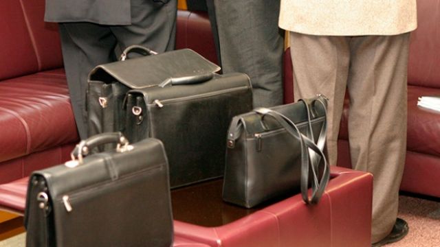 Госслужащие Воронежской области в среднем зарабатывают по 32 тысячи рублей в месяц