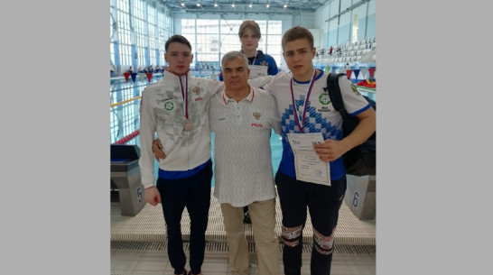 Рамонские пловцы выиграли 3 «золота» на региональном чемпионате и первенстве
