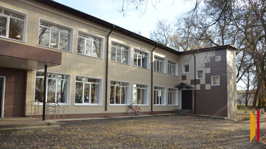 В верхнемамонском селе Лозовое отремонтировали Центр культуры