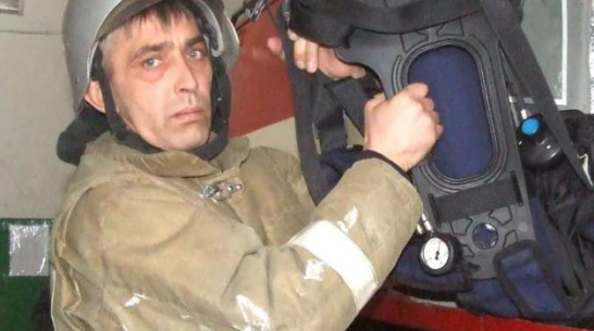 В Таловском районе пожарный вынес годовалого ребенка из горящего дома