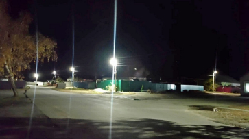 В поселке совхоза «Россошанский» сделали освещение на трех улицах