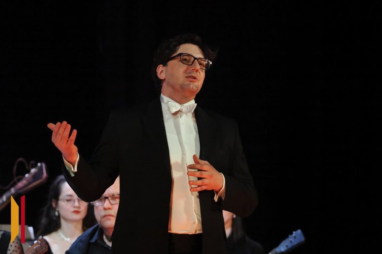 Ночь в театре