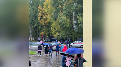 Школу №83 в Воронеже эвакуировали из-за ложного сообщения о минировании