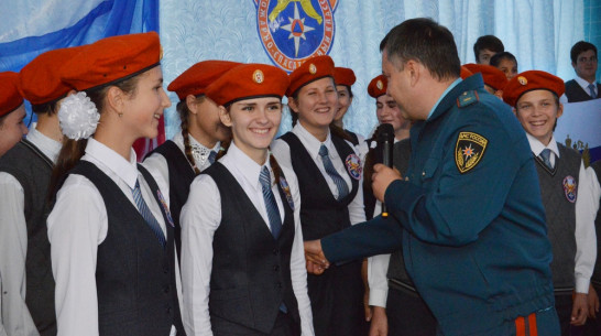 В семилукской сельской школе открылся пожарно-спасательный класс МЧС