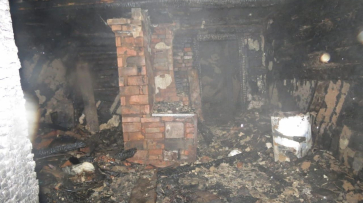 Появились фото из дома, где воронежский пенсионер пытался сжечь свою возлюбленную