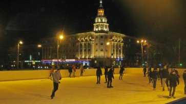 Каток на площади Ленина в Воронеже откроется 23 декабря