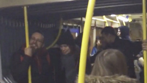 В Воронеже пассажиры автобуса исполнили песню группы «Сплин»