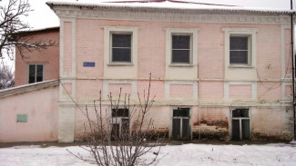 В Павловске досрочно расселят 16 жильцов из аварийного дома