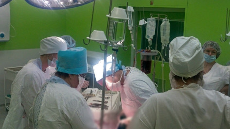 Воронежские врачи помогли женщине стать мамой в 12 раз