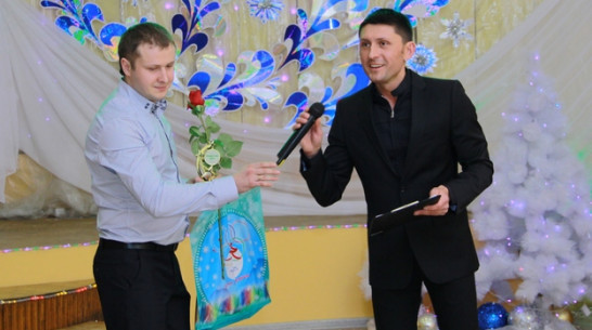 В Семилукском районе первый благотворительный бал собрал более полумиллиона рублей