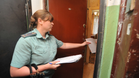 Репортаж РИА «Воронеж». Как приставы и энергетики навестили должников за электричество