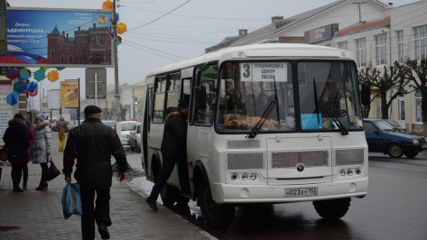 В Острогожском районе в рейс вышли 4 новых автобуса