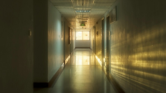 Воронежские спасатели вытащили человека из искореженного автомобиля