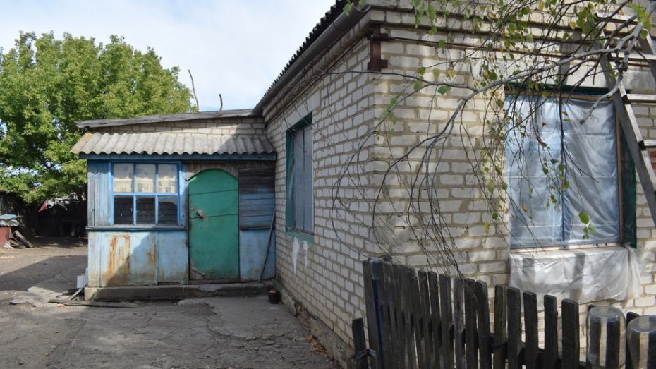 В Подгоренском районе почтальон обнаружила в частном доме тело 65-летнего односельчанина