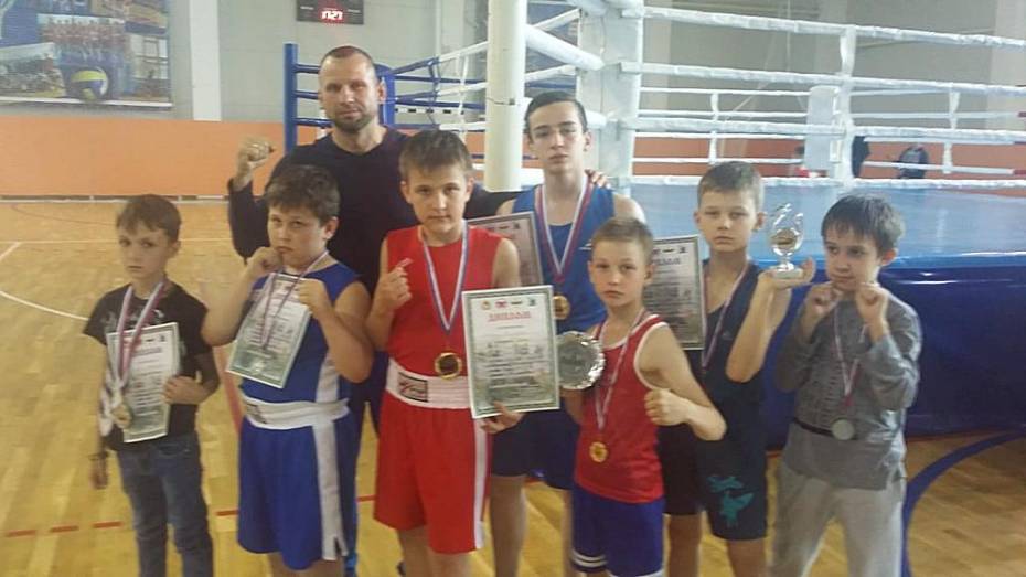 Лискинские боксеры завоевали 3 «золота» в областном турнире «Пересвет»