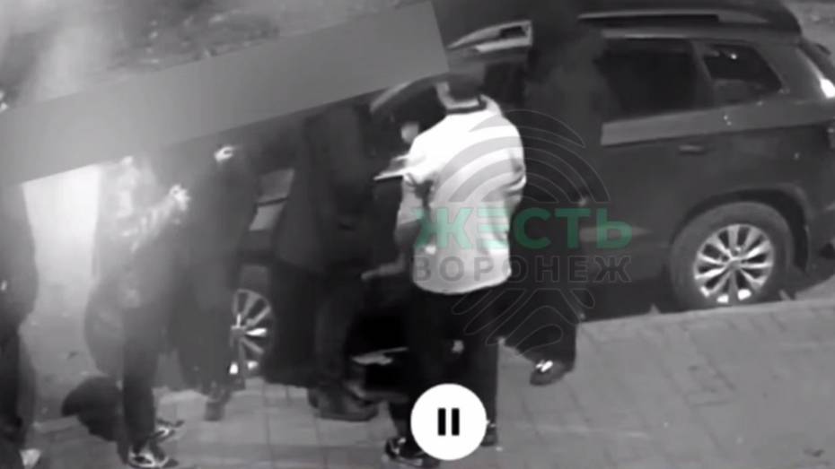 В Воронеже на Машмете избили 17-летнего подростка: видео