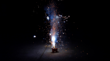 По соседству с Воронежской областью запретили продажу петард и салютов на Новый год