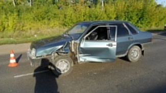 В Верхнемамонском районе в ДТП пострадал мотоциклист