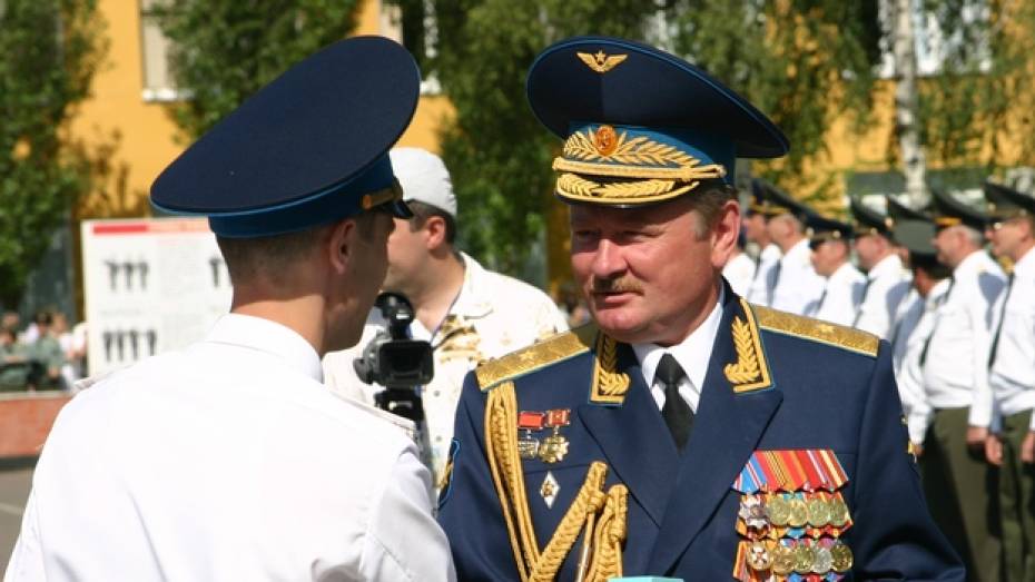 Геннадий Зибров вновь руководит Военно-воздушной академией