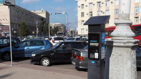 В Воронеже запретят парковку возле Кольцовского сквера в День ВМФ и День ВДВ