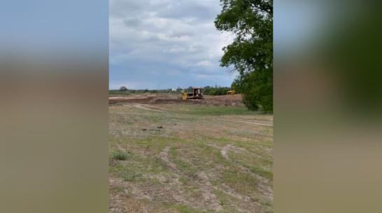 Воронежцы вновь сняли на видео работу тяжелой техники на берегу Усманки