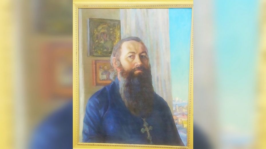 Лискинцев пригласили на открытие выставки воронежского художника и священника
