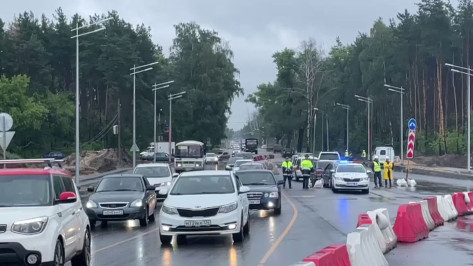 В Воронеже с 27 июня грузовикам запретили въезд на кольцо на пересечении Минской и Остужева