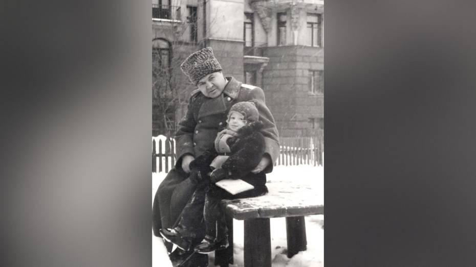 «Авторитет Семена Переверткина в семье был непререкаемым»: единственный внук воронежского Героя СССР рассказал о своем легендарном деде