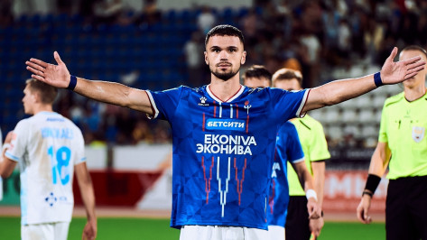 Нападающий воронежского «Факела» вошел в символическую сборную 5-го тура Первой лиги