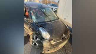 В Воронежской области столкнулись две иномарки и «Газель»: пострадала 59-летняя женщина