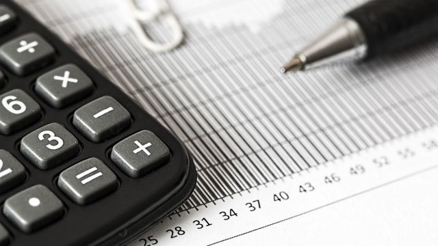 Банк России снизил ключевую ставку до 17%