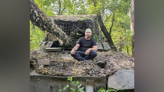 «Я сам вызвался»: житель Воронежской области увел горящий танк в безопасное место