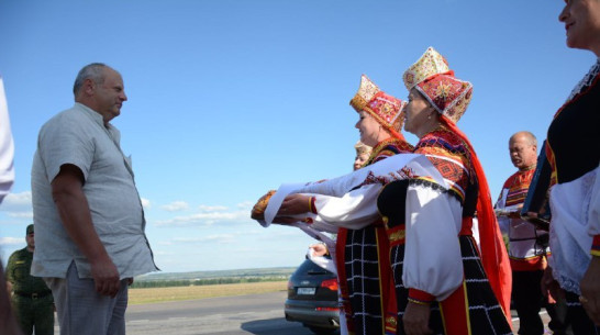 Генерал Лотенков предложил Острогожску стать побратимом белорусского города