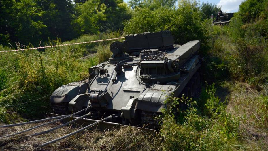Саперы извлекут боекомплект из танка Т-34 в Воронежской области 