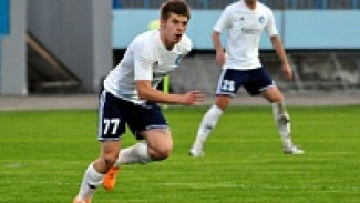 Покинувший воронежский «Факел» хавбек Альберт Шарипов пройдет просмотр в «Томи»