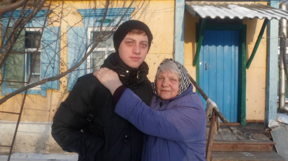 В петропавловском селе школьник спас двух пенсионерок от пожара
