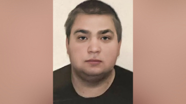 Под Воронежем пропал молодой мужчина с зелено-голубыми глазами