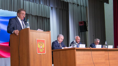 Сенатор Сергей Лукин и представители правительства Воронежской области посетили Аннинский район