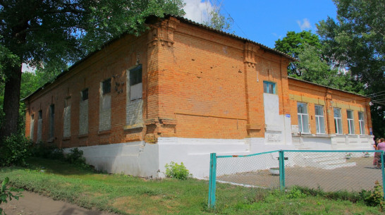 В семилукском селе в 101-летнем доме культуры появился водопровод и туалет