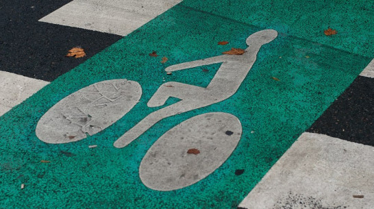 В России предложили штрафовать пешеходов и велосипедистов в наушниках