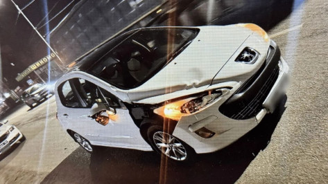 В Воронеже на улице Дубровина Peugeot насмерть сбил пешехода
