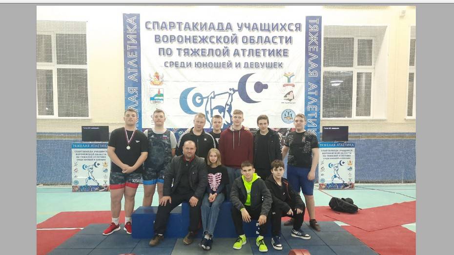 Россошанцы стали бронзовыми призерами областных соревнований по тяжелой атлетике