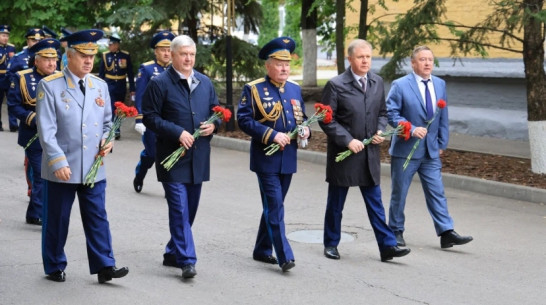 Воронежский губернатор принял участие в праздновании 105-летия Военно-воздушной академии имени Жуковского и Гагарина