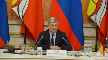 Губернатор Александр Гусев и председатель облдумы Юрий Матузов поздравили воронежских спасателей с профессиональным праздником