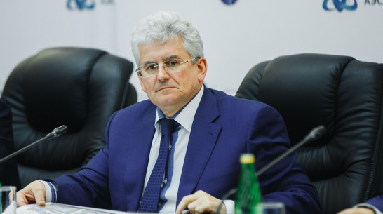 Директор НВ АЭС Владимир Поваров рассказал о новых энергоблоках на всемирном форуме